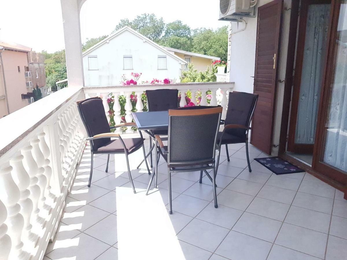 Apartma Nada And Family *